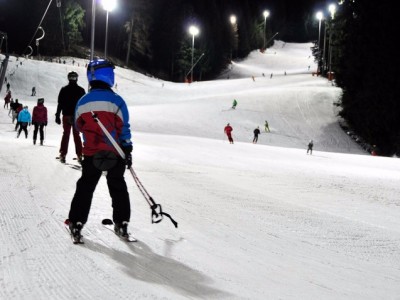 m_night-skiing-on-the-reither-kogel